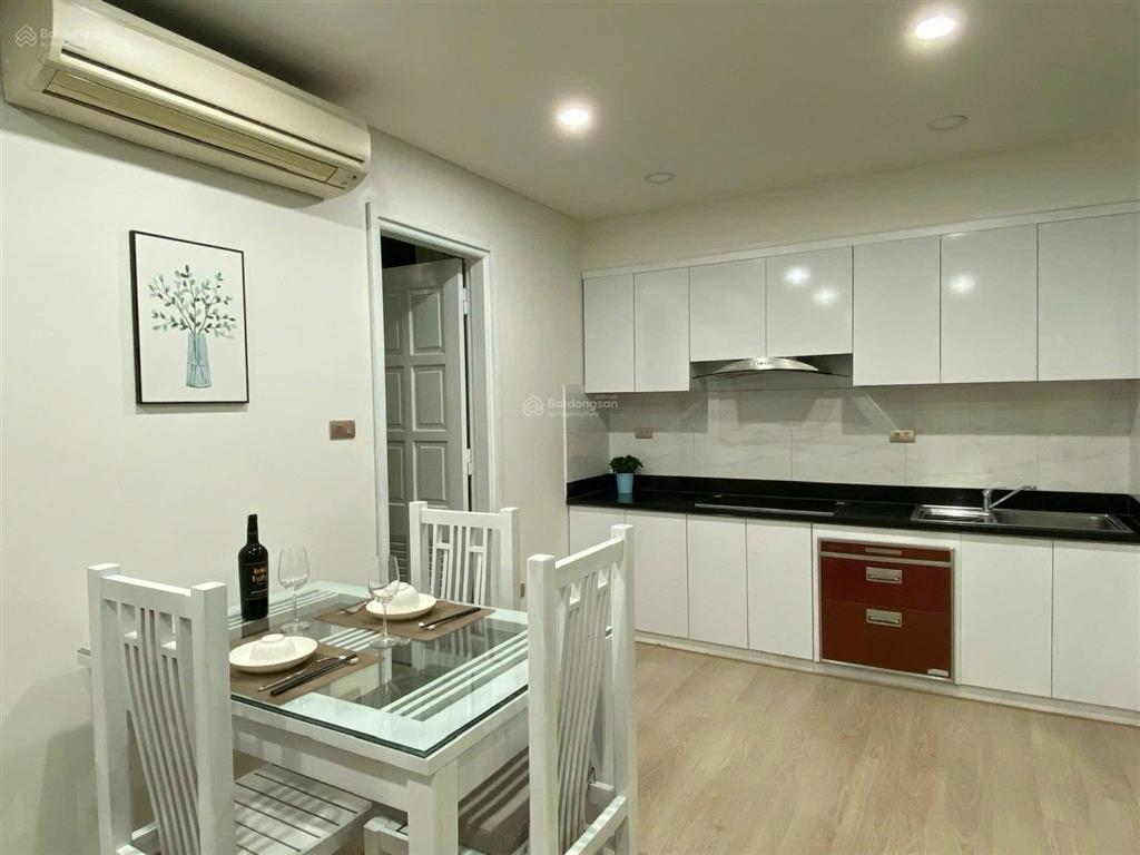 Cho thuê căn hộ dịch vụ tại phố vạn phúc căn hộ studio, 40m2, giá 9,5tr, full nội thất