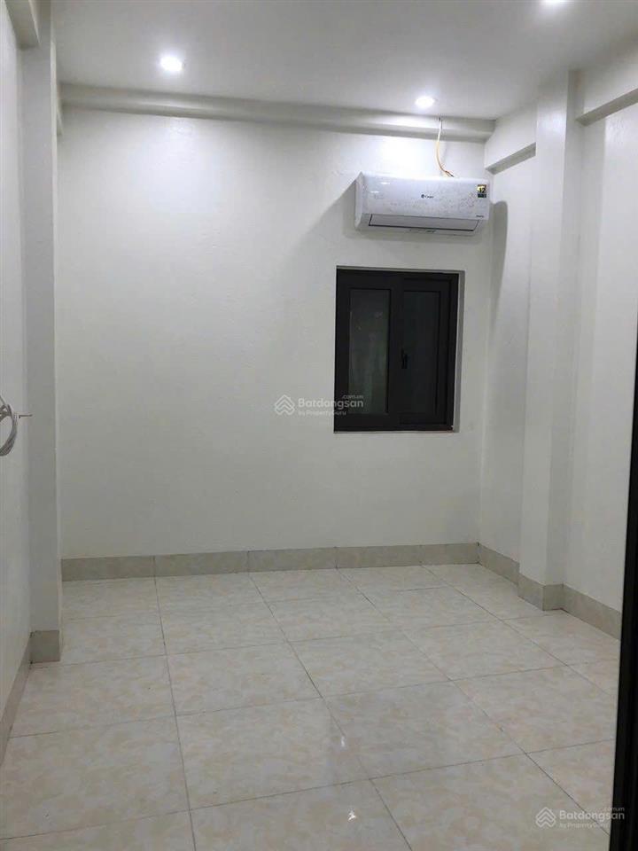 Cho thuê nhà riêng ngõ hoàng hoa thám, 15m² x 4 tầng, 3 phòng ngủ, full đồ, giá 10 triệu
