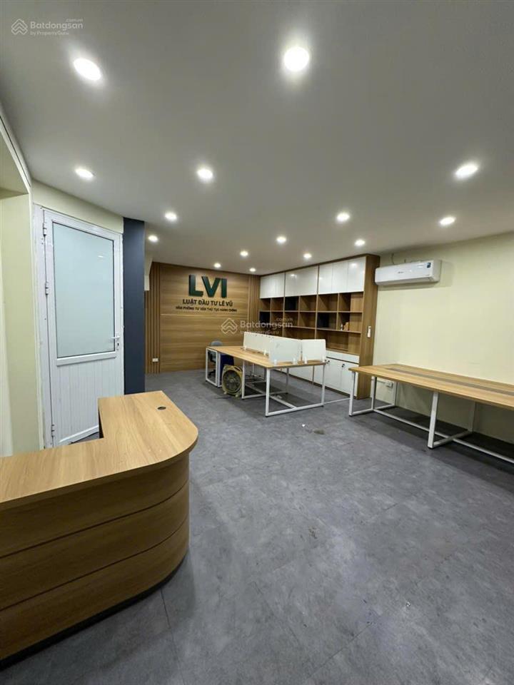 Cho thuê văn phòng mặt phố kim mã, tầng 1 diện tích 51m², mặt tiền 5,5m, giá 20 triệu/tháng