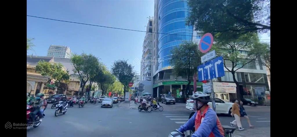 Bán biệt thự góc tân cổ điển võ văn tần, p. võ thị sáu q3 (25 x25m), pháp lý tư nhân 750 tỷ cc ngay