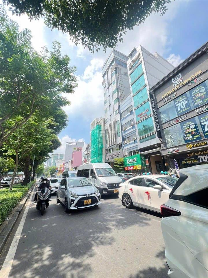 Bán toà mt hai bà trưng, p6, q3 ngang to (8,5 x 26) vuông vức giá giảm còn 180 tỷ 0966 931 *** tâm