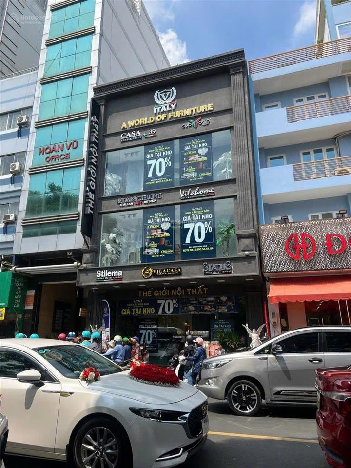 Bán toà mt hai bà trưng, p6, q3 ngang to (8,5 x 26) vuông vức giá giảm còn 180 tỷ 0966 931 *** tâm