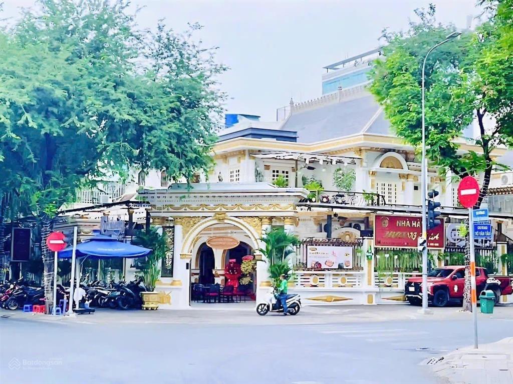 Bán biệt thự góc tân cổ điển võ văn tần, p. võ thị sáu q3 (25 x25m), pháp lý tư nhân 750 tỷ cc ngay