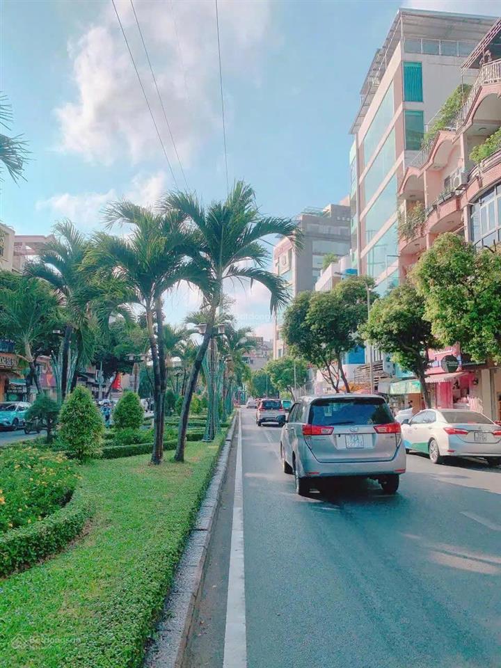 Chỉ 9,5 tỷ có ngay! mặt tiền phố ẩm thực phan xích long (8mx5m) 4 tầng btct, hđ thuê 45 triệu/tháng