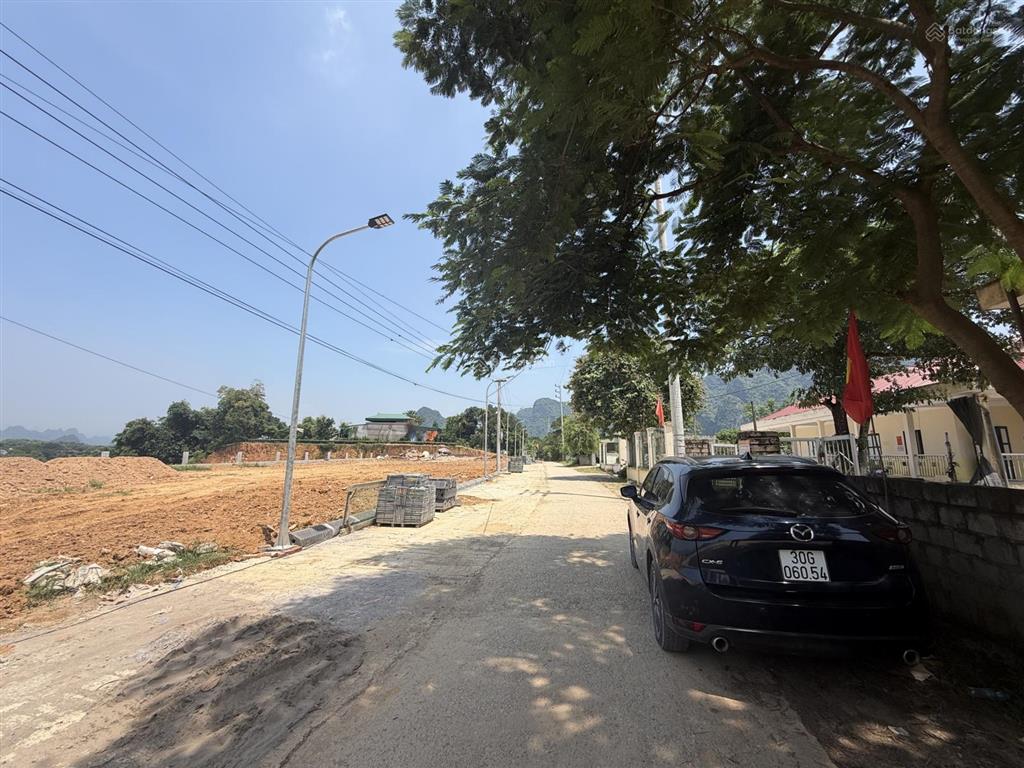 Sang nhượng hộ chủ đất lô đất nền view hồ đá bạc 120ha