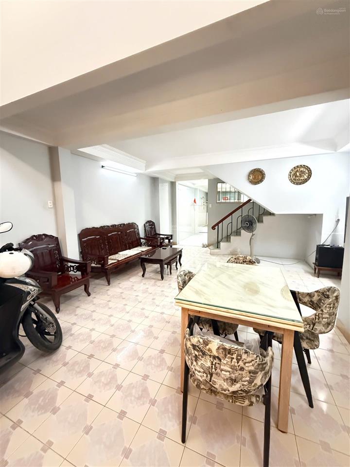 Bán nhà mặt tiền đường bến cá, phương sài