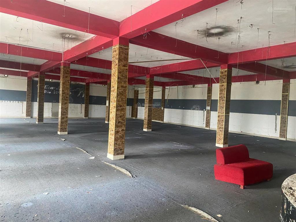 Mình cần bán gấp nhà phố dt 570m2 ngang 30m đối diện bờ hồ trảng kèo hội an giá đầu tư, giảm sâu