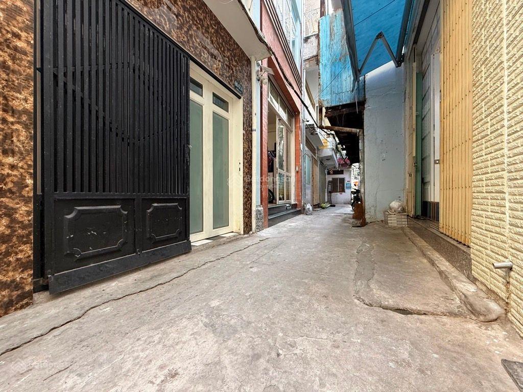 Trung tâm q.10 ngay vòng xoay lý thái tổ, 4 tầng 3pn 4wc, dtsd 80m2 sổ nở hậu nhẹ. giá 4.350 tỷ