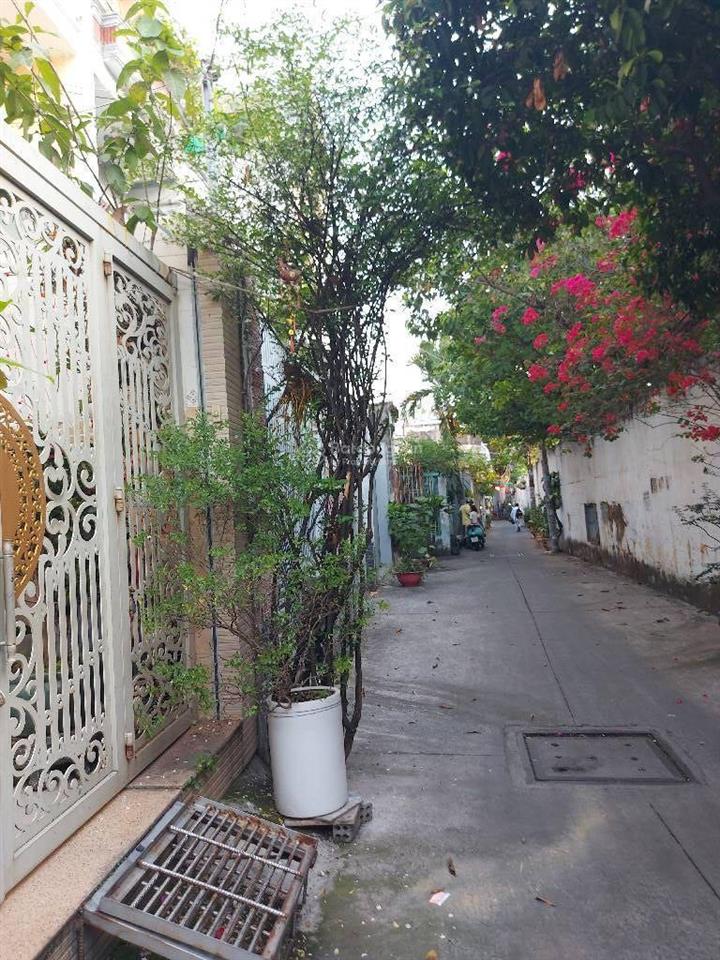 Nhà đẹp 2 tầng bùi minh trực, quận 8. gần chợ nhị thiên đường, trường tiểu học bông sao. chỉ 3,5 tỷ
