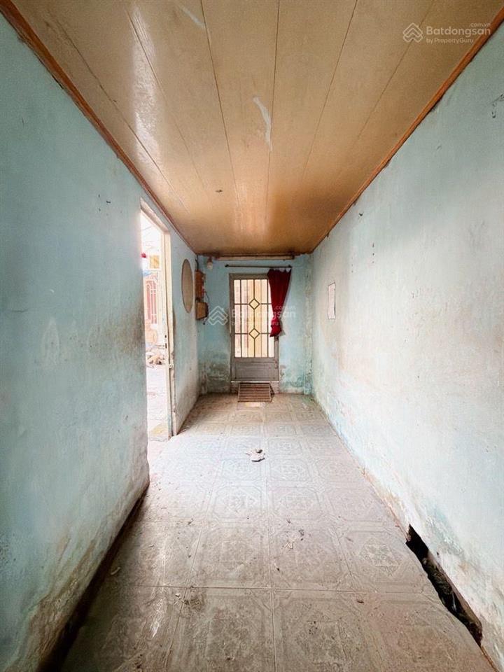 Nhà cấp 4 tiện xây mới, dtsd 55m2 nở hậu 5m, 1 trệt 1 lầu shr công nhận, đường bến vân đồn, p2, q4