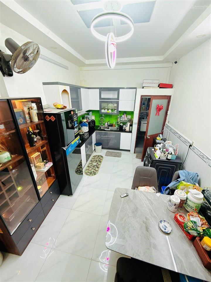 Nhà bông sao quận 8, kdc hiện hữu  hẻm rộng 3 mét. 2pn 2wc, shr hoàn công đủ. nhỉnh nhẹ 4 tỷ( tl )