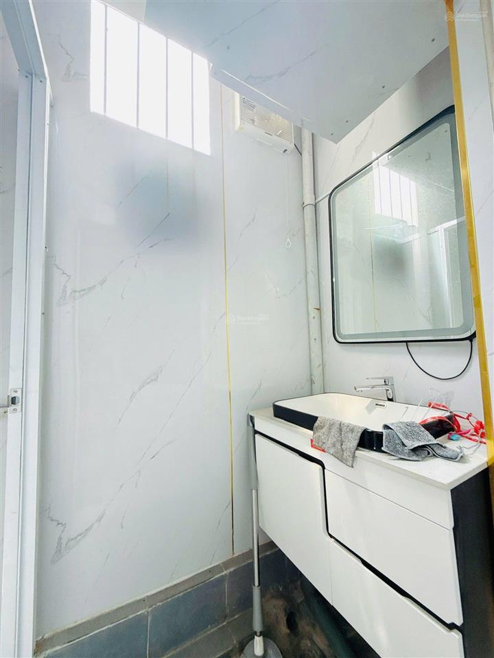 Nhà bông sao quận 8, kdc hiện hữu  hẻm rộng 3 mét. 2pn 2wc, shr hoàn công đủ. nhỉnh nhẹ 4 tỷ( tl )