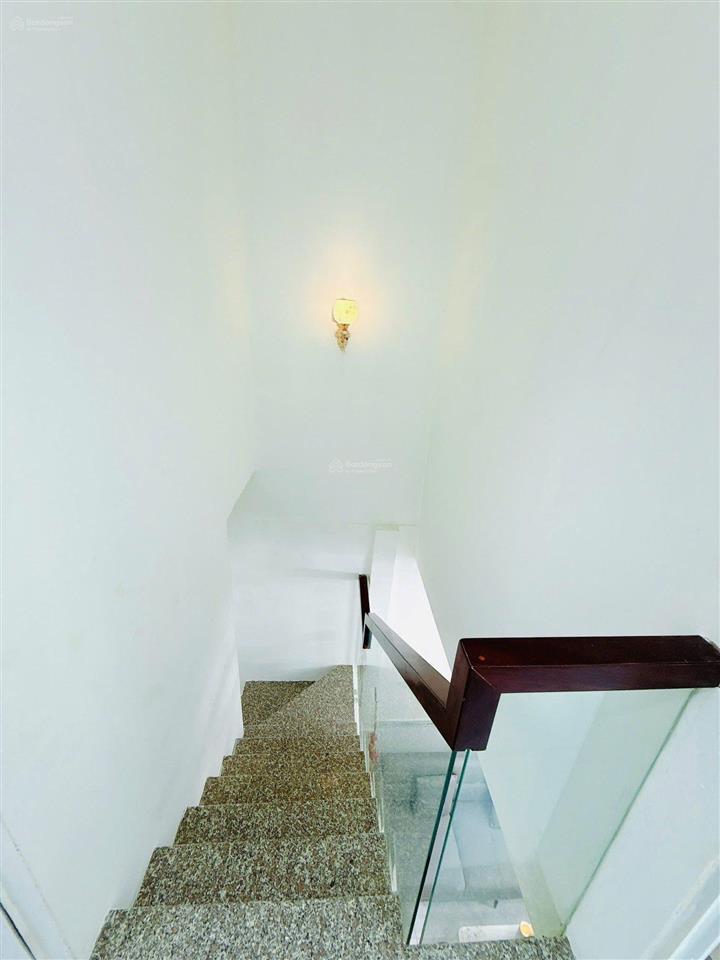 Nhà bông sao quận 8, kdc hiện hữu  hẻm rộng 3 mét. 2pn 2wc, shr hoàn công đủ. nhỉnh nhẹ 4 tỷ( tl )