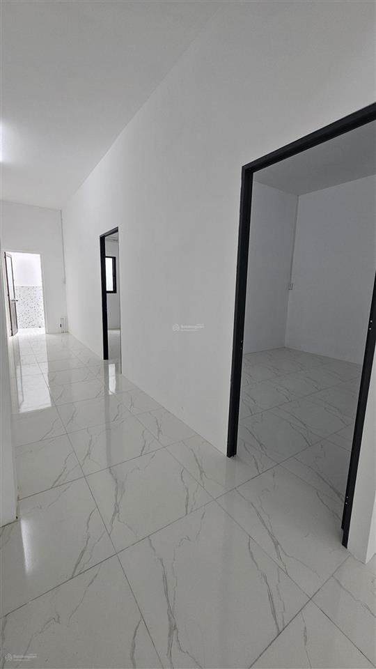 Nhà cấp 4, 2pn, đẹp vào ở liền, dt 97m2 shr công nhận đủ, nguyễn thị tần q8  sát chợ rạch ông