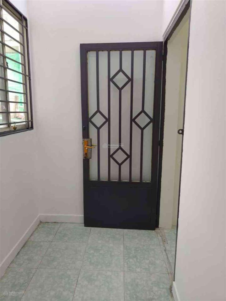 Nhà đẹp 2 tầng hẻm ô tô vip âu dương lân q8, shr vuông đẹp nở hậu nhẹ, kdc hiện hữu. chỉ nhỉnh 7 tỷ