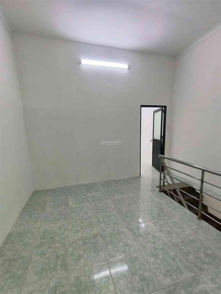 Nhà đẹp 2 tầng hẻm ô tô vip âu dương lân q8, shr vuông đẹp nở hậu nhẹ, kdc hiện hữu. chỉ nhỉnh 7 tỷ