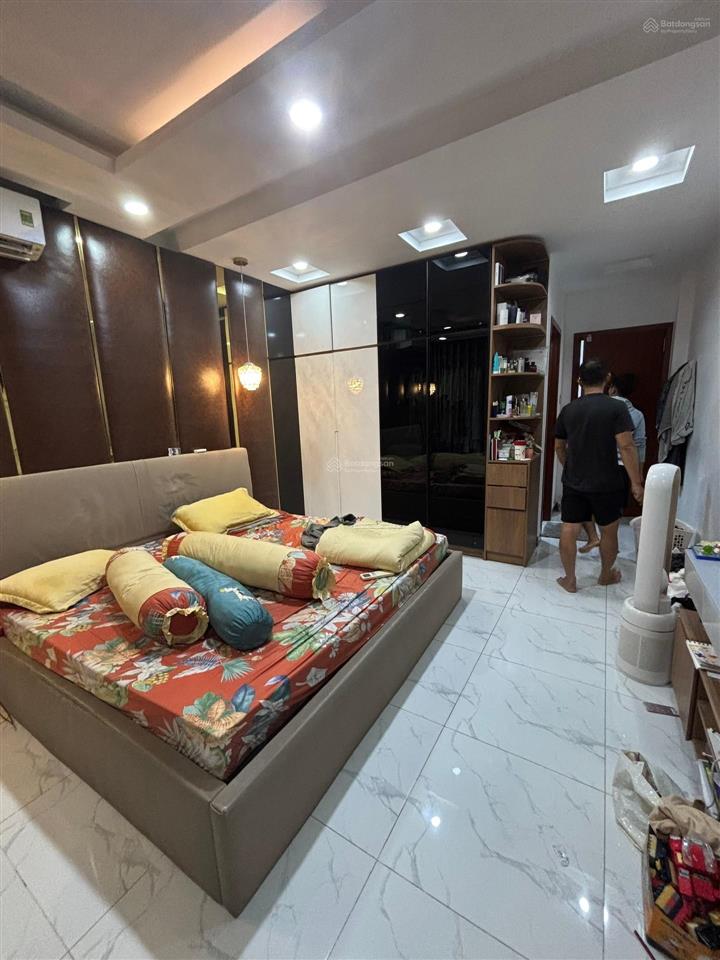 Nhà 3 tầng nội thất mới đẹp, bùi minh trực q8, kdc hiện hữu, shr vuông đẹp chỉ 8,3 tỷ (tl)