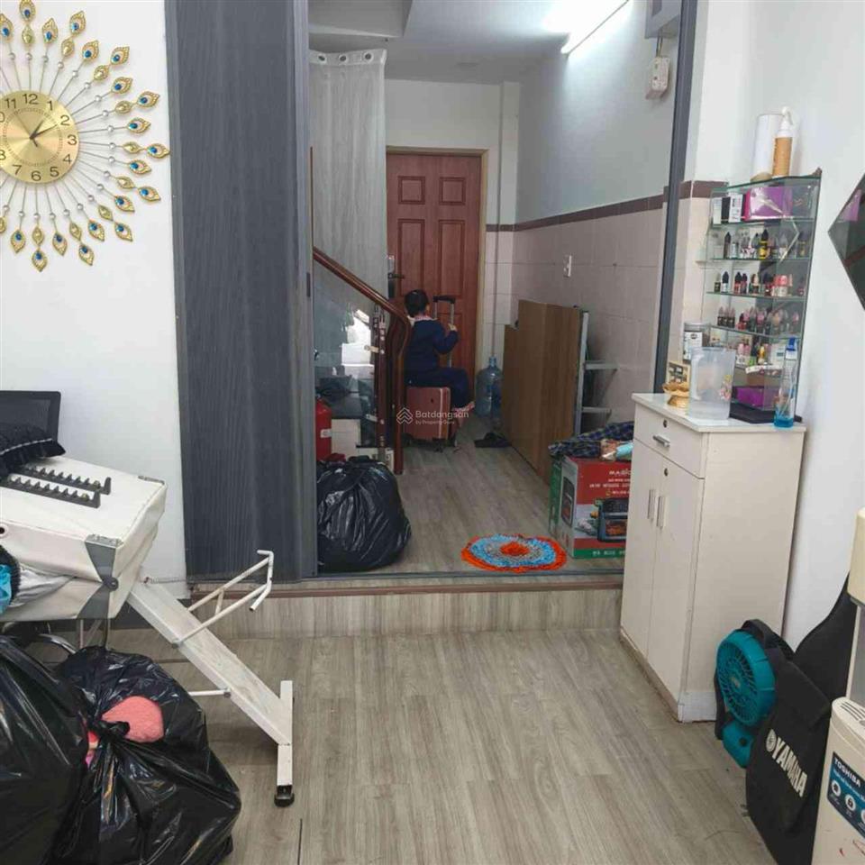 Nhà mặt tiền hưng phú 4 tầng, dòng tiền rất tốt
