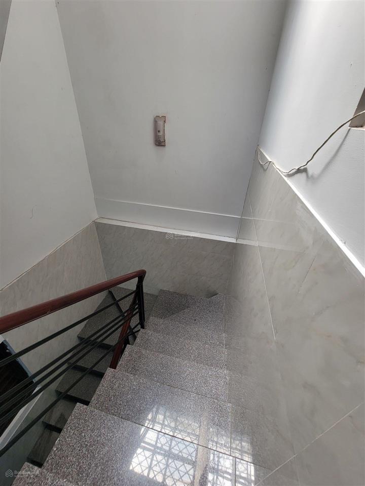 Nhà 3 tầng hẻm lâm văn bền q7 xe hơi vô tới cửa, kdc hiện hữu, shr vuông a4 chỉ 9 tỷ 99 (tl mạnh)