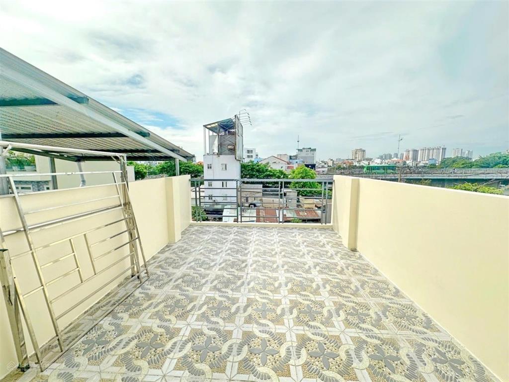 Nhà 4 tầng sát mặt đường trần xuân soạn q7, mới đẹp ở ngay, shr hoàn công đủ chỉ 4,47 tỷ (tl)