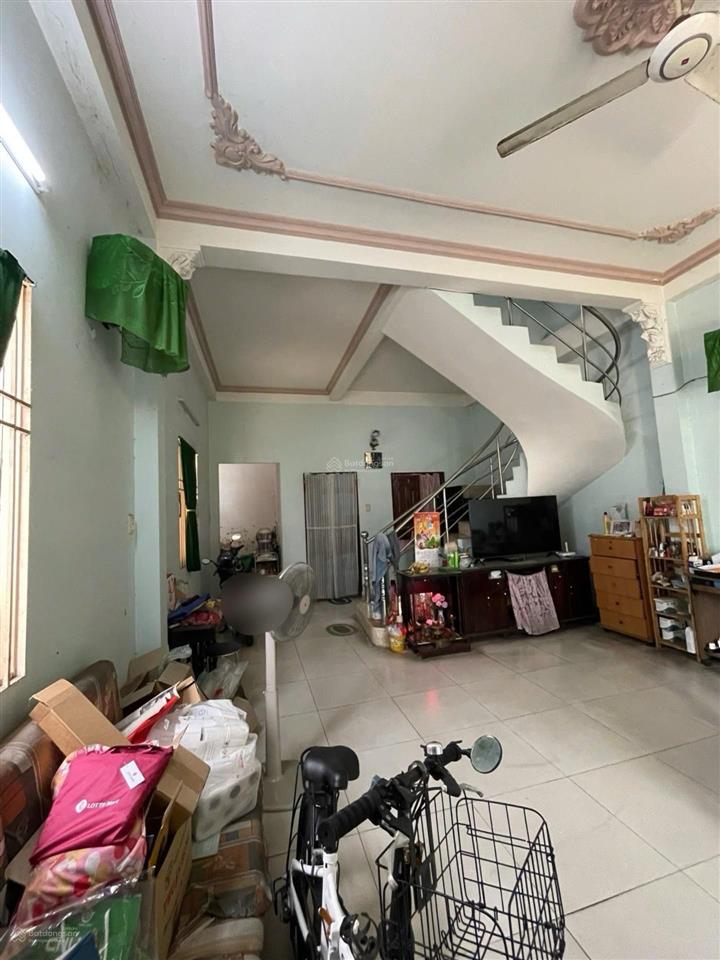 Hẻm siêu to 1005 trần xuân soạn. cực rẻ. rẻ hơn giá đất