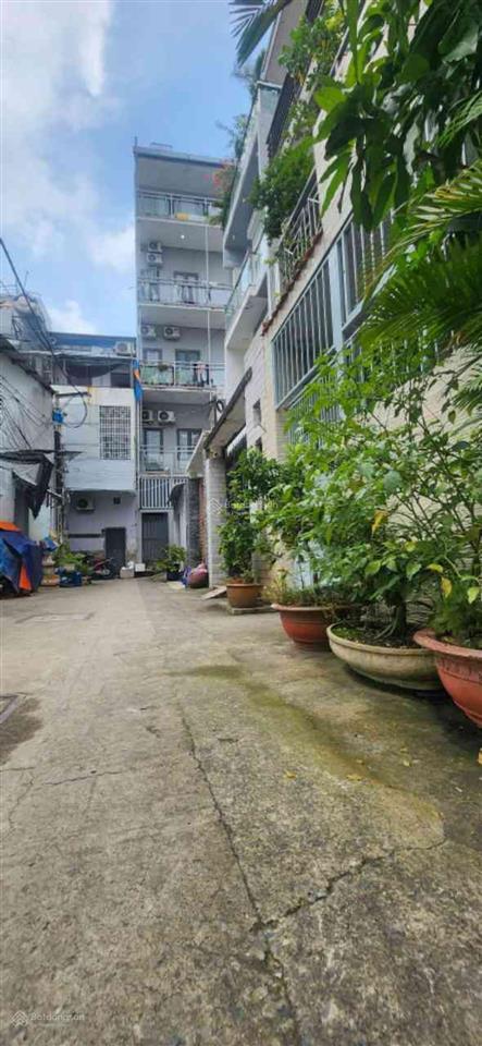 Đất trống 64m2 ngay trần xuân soạn thông ra hoàng trọng mậu đường 4m chỉ 6 tỷ