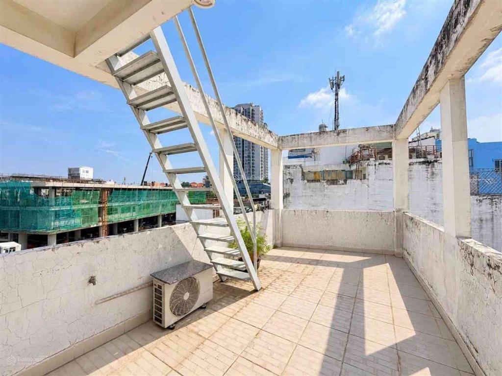 Hẻm xe tải khu vip thành thái  4 tầng btct tổng 100m2 chỉ 5.25 tỷ