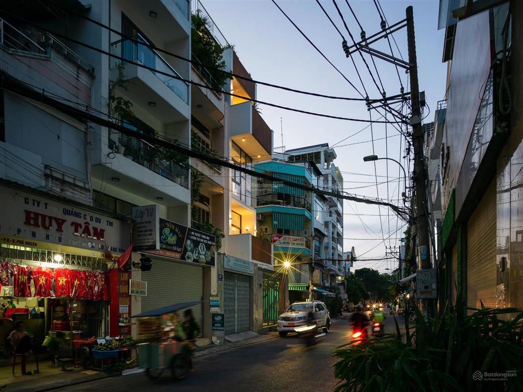 Bán căn góc 2mt siêu đẹp hiện đại bùi văn thêm p9 phú nhuận dt 5,5x14m cn 81m 5 tầng giá chốt nhanh