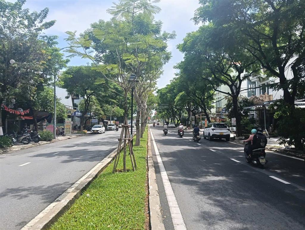 Đất biển đầu tuyến sơn trà  biển mân thái
