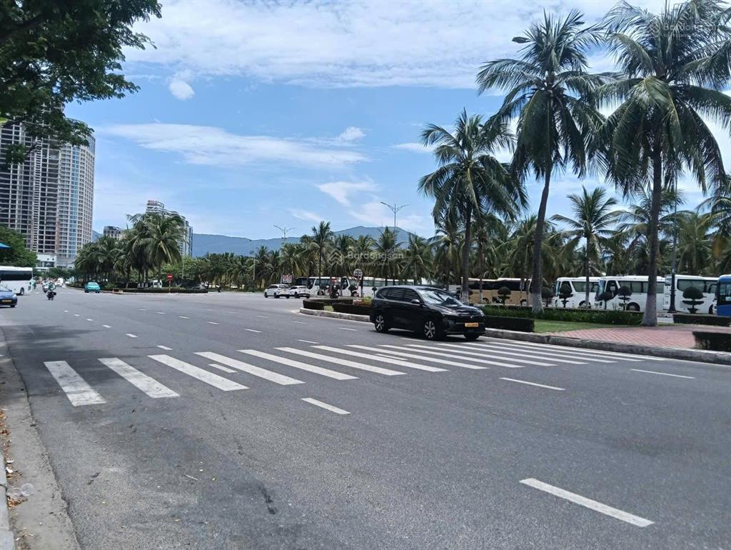 Đất biển đầu tuyến sơn trà  biển mân thái