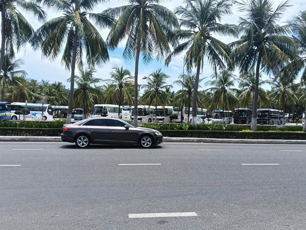 Đất biển đầu tuyến sơn trà  biển mân thái