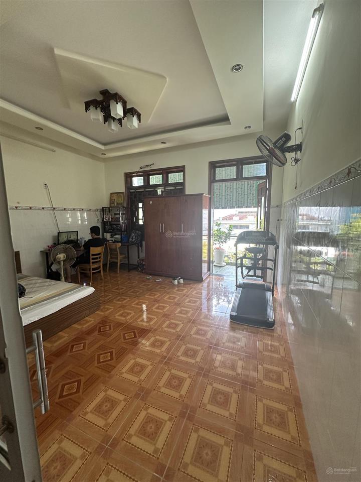 Bán nhà 4 tầng mt đường 5m5 gần nguyễn hữu thọ  nhà đẹp công năng đầy đủ