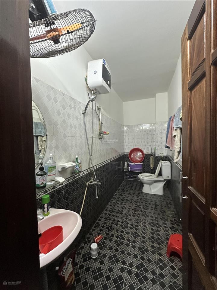 Bán nhà 4 tầng mt đường 5m5 gần nguyễn hữu thọ  nhà đẹp công năng đầy đủ