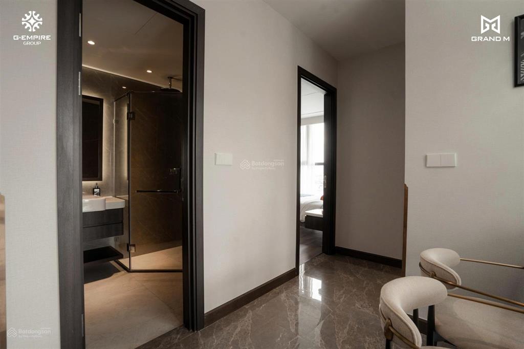 Cần bán gấp căn 2pn 57m2 full đồ nội thất cao cấp, chỉ việc xách vali vào ở