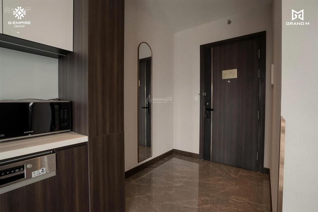 Cần bán gấp căn 2pn 57m2 full đồ nội thất cao cấp, chỉ việc xách vali vào ở