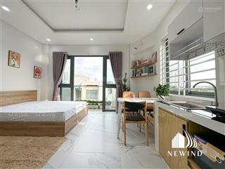 Studio, thoáng mát, full nội thất, ngay trung tâm tân bình