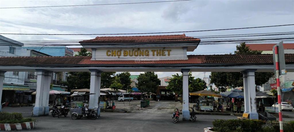 Đất mặt tiền quốc lộ n2, cách thpt mỹ quý 8 nền