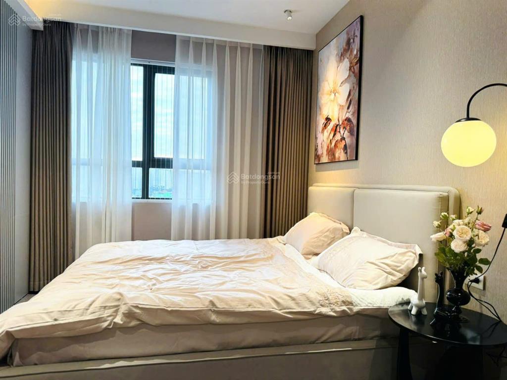 Bán gấp căn 116m2 3n2wc full nội thất cc diamond flower giá 11,5 tỷ.  0772 338 ***