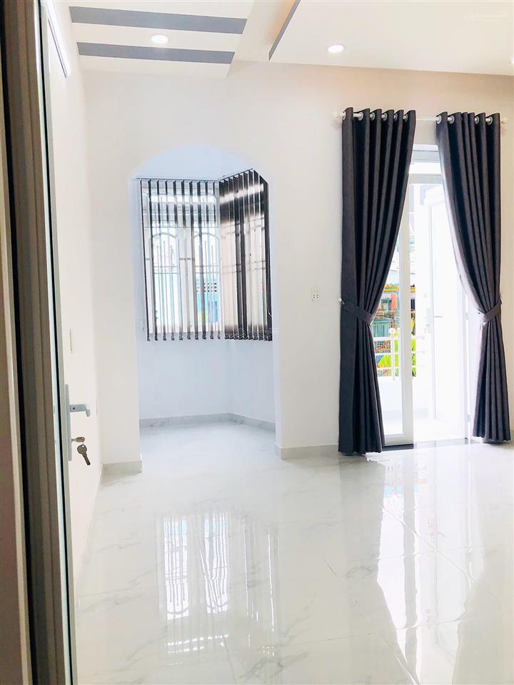 Bán nhà riêng tại bà hom, q6, 42m2, giá ưu đãi, view đẹp