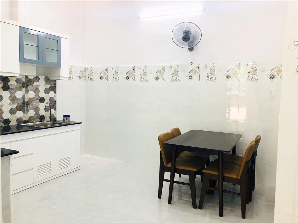 Bán nhà riêng tại bà hom, q6, 42m2, giá ưu đãi, view đẹp