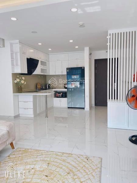 Bán gấp căn hộ 2pn, 2wc tại vinhomes central park, 71 m2