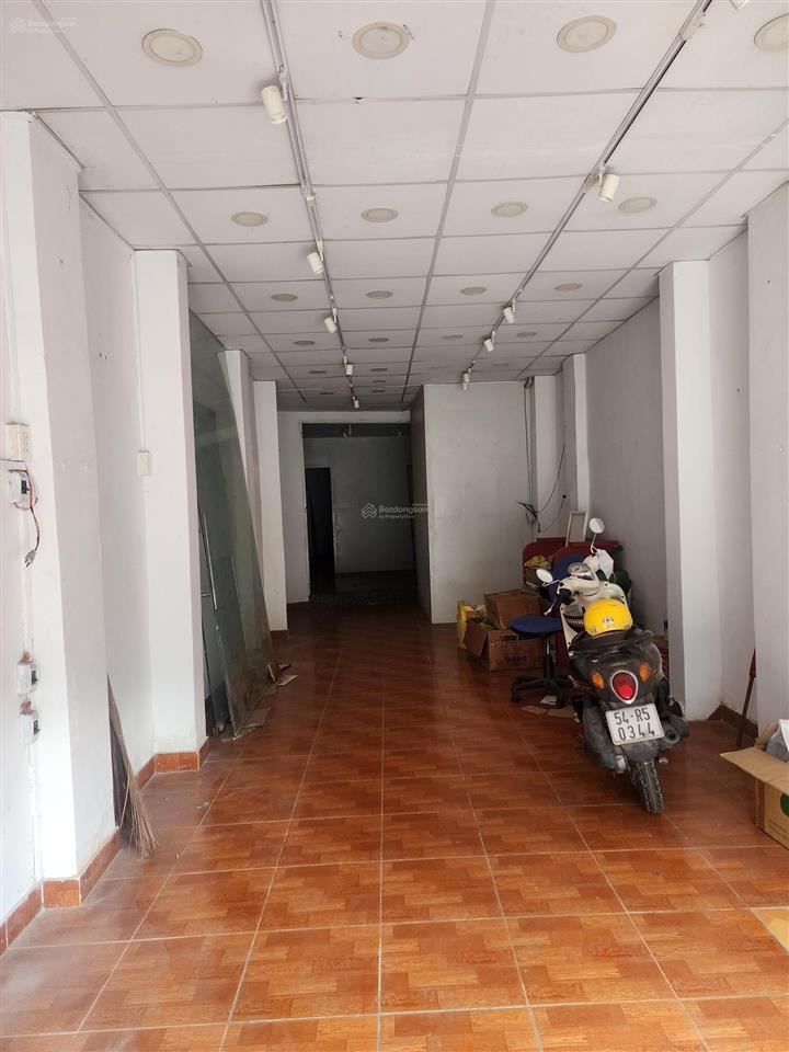 Cho thuê mặt bằng kinh doanh  100 nguyễn văn cừ, p. cầu ông lãnh, tp.hcm  diện tích 62m²