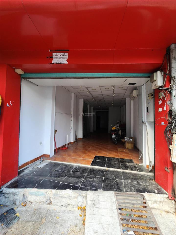Cho thuê mặt bằng kinh doanh  100 nguyễn văn cừ, p. cầu ông lãnh, tp.hcm  diện tích 62m²