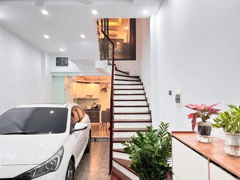 Bán nhà riêng 50m2, gara ô tô tại việt hưng, nội thất đẹp ở ngay15.5 tỷ