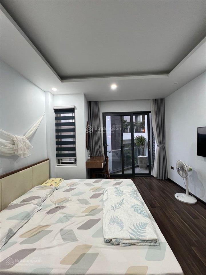 Bán nhà riêng 50m2, gara ô tô tại việt hưng, nội thất đẹp ở ngay15.5 tỷ