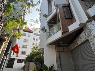 Bán nhà riêng 50m2, gara ô tô tại việt hưng, nội thất đẹp ở ngay15.5 tỷ