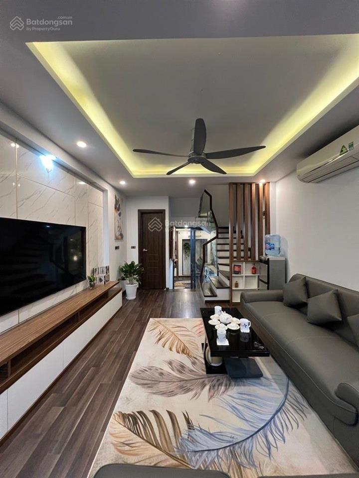 Bán nhà riêng 50m2, gara ô tô tại việt hưng, nội thất đẹp ở ngay15.5 tỷ