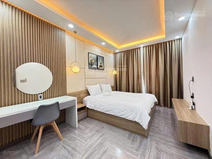Ch 2pn mặt tiền phạm văn đồng bao thuế phí 1ty920 full nội thất đã có sổ ở ngay bank 70%