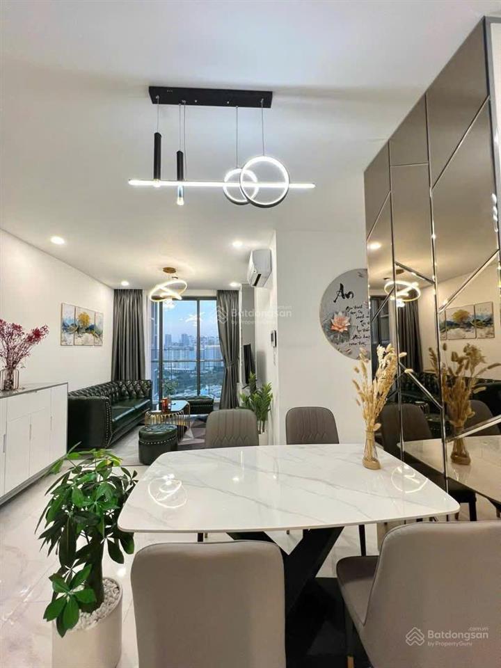 Ch 55m/2pn nguyễn kiệm đã có sổ hồng riêng, mà mới bàn giao 5 năm ,giao diện như hình tặng nội thất