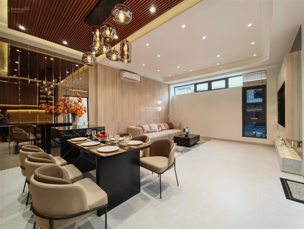 Bán nhà riêng ngang 8m, 3pn, 4wc, 8,7 tỷ tại huỳnh tấn phát, q7, tp.hcm